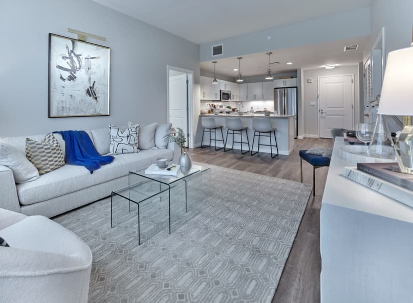 Woodcrest Oceanside Studio, 1 & 2 Bedroom Luxury Rentals