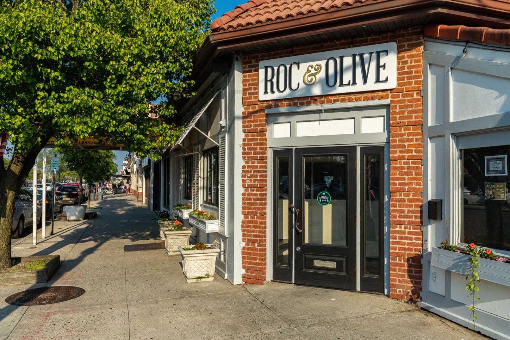 Woodcrest Oceanside Ideally Placed Near NYC and LI